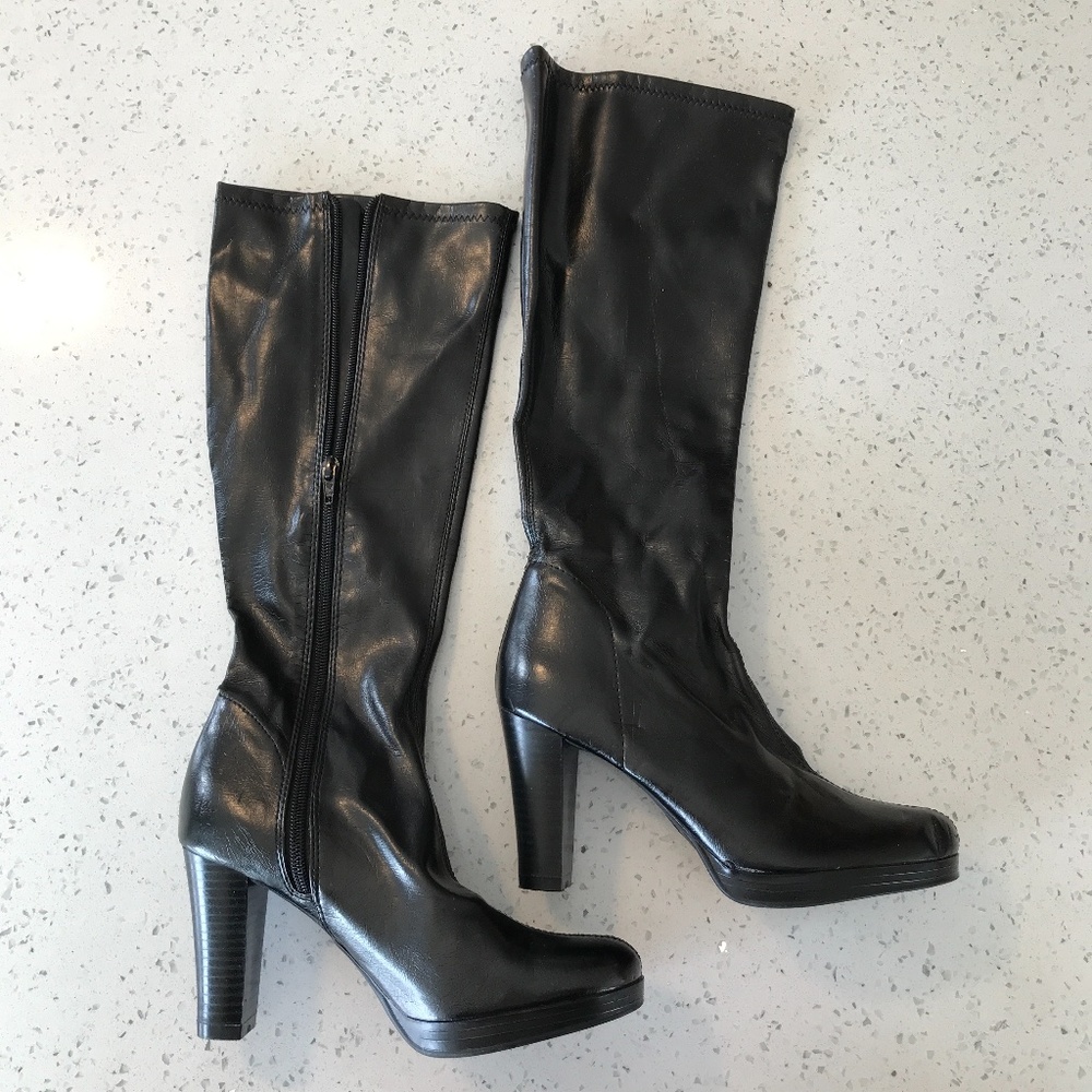 Black Heeled Boots